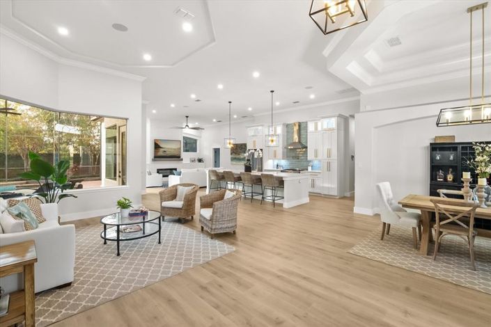 Image No.5-5 Bed Property for sale