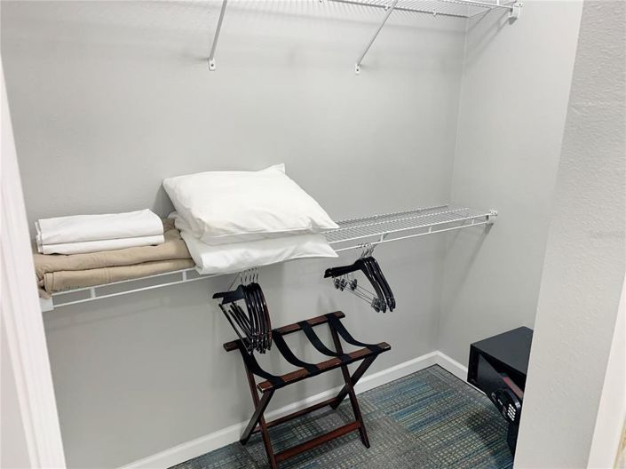 Image No.20-2 Bed Property for sale