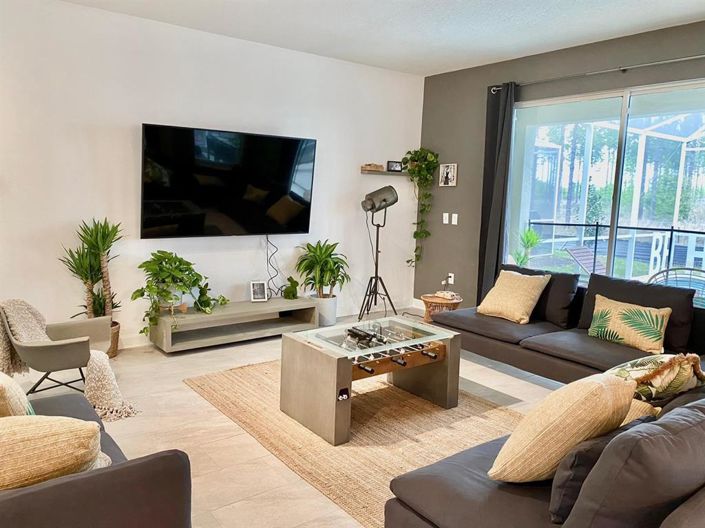 Image No.5-6 Bed Property for sale