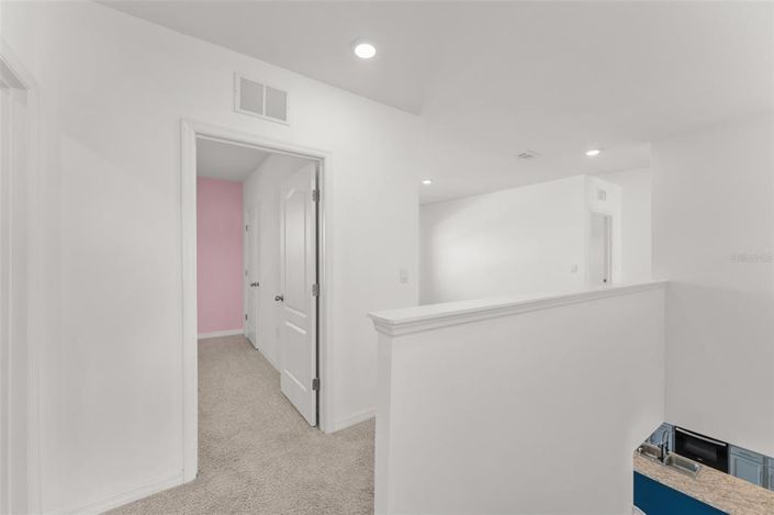 Image No.19-5 Bed Property for sale