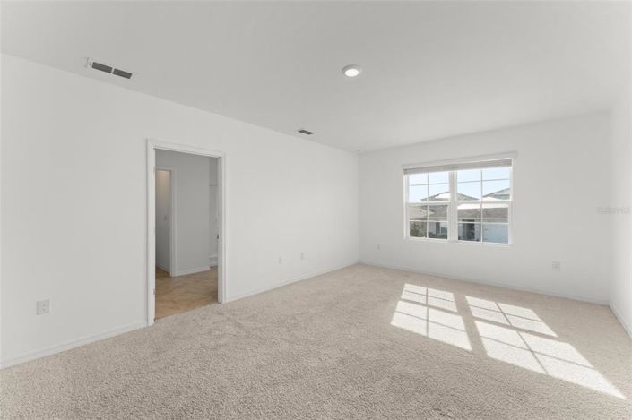 Image No.25-5 Bed Property for sale