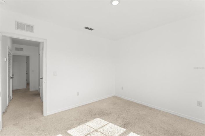 Image No.40-5 Bed Property for sale