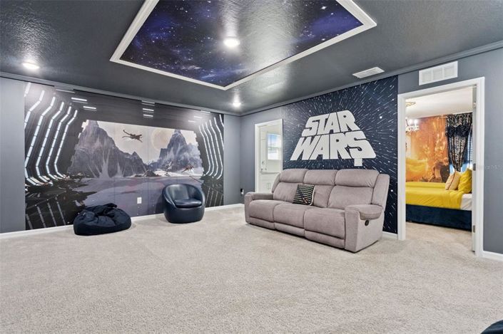 Image No.18-6 Bed Property for sale