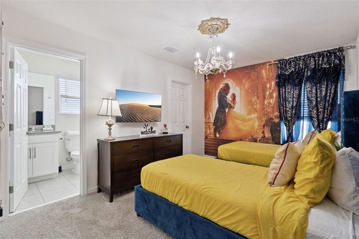 Image No.26-6 Bed Property for sale