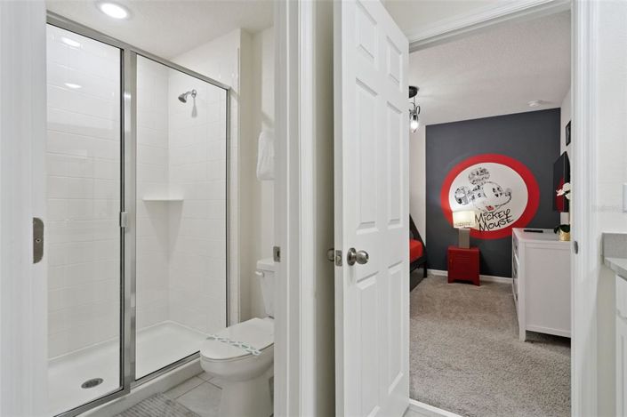 Image No.32-6 Bed Property for sale