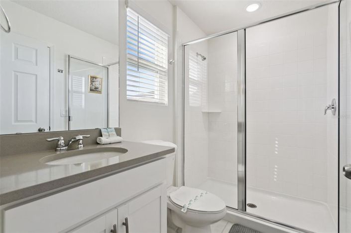 Image No.37-6 Bed Property for sale