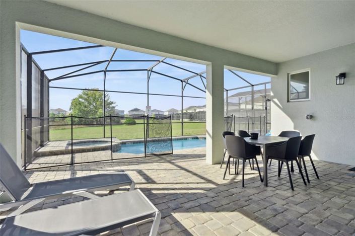 Image No.45-6 Bed Property for sale