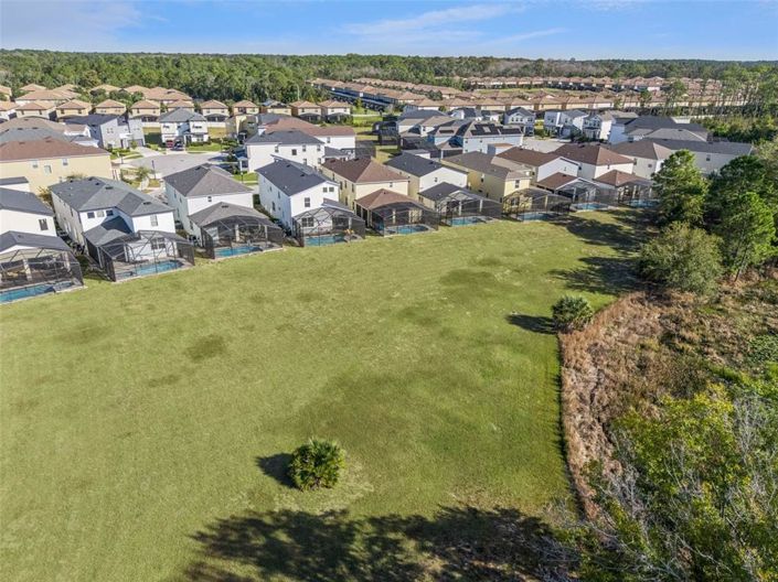 Image No.56-6 Bed Property for sale