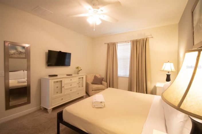 Image No.14-6 Bed Property for sale