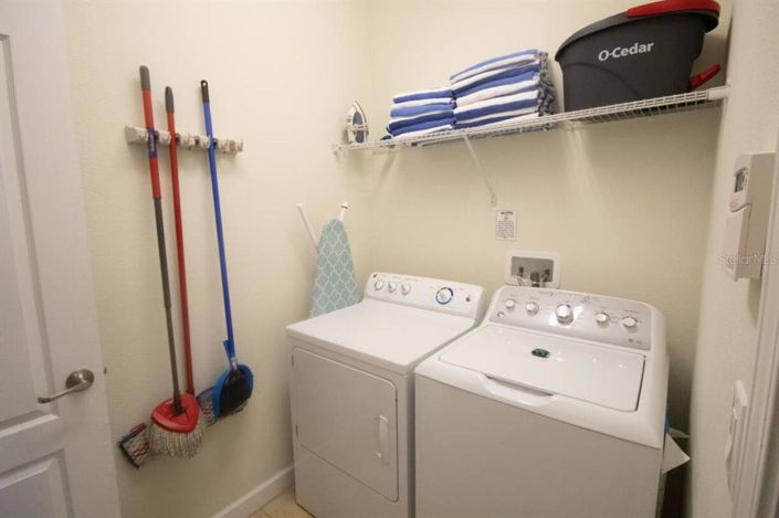 Image No.21-6 Bed Property for sale