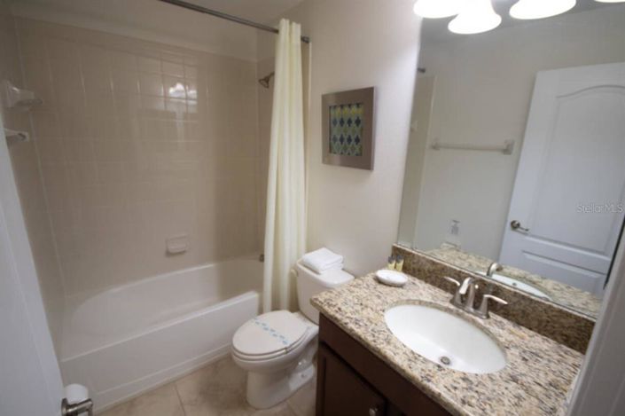 Image No.40-6 Bed Property for sale