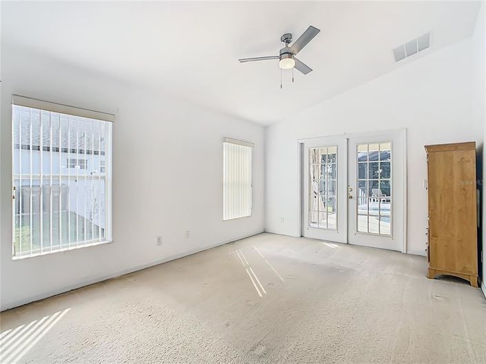 Image No.17-5 Bed Property for sale