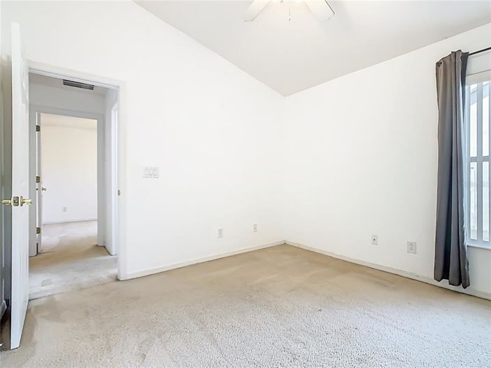 Image No.25-5 Bed Property for sale