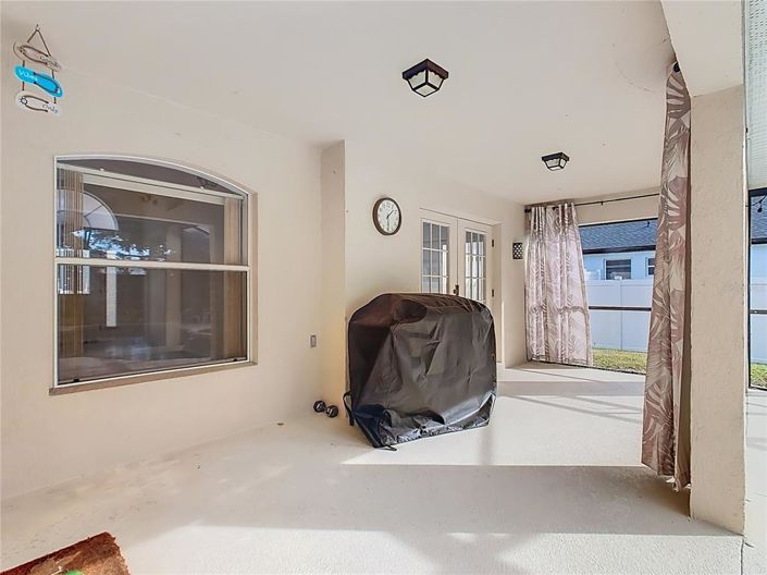 Image No.48-5 Bed Property for sale