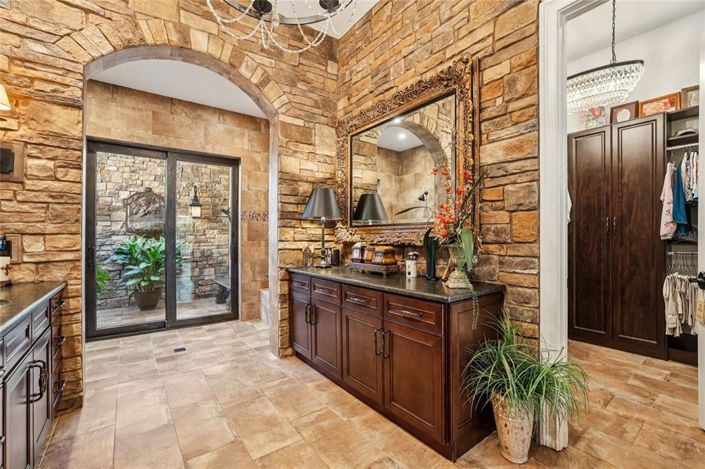 Image No.32-Propriété de 4 chambres à vendre à Windermere