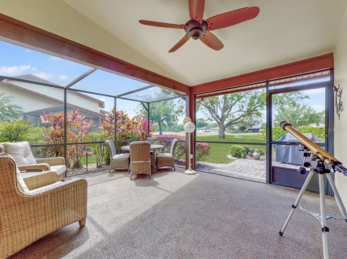 Image No.26-2 Bed Townhouse for sale