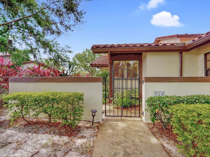 Image No.3-2 Bed Townhouse for sale