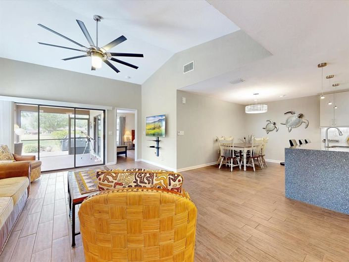 Image No.5-2 Bed Townhouse for sale