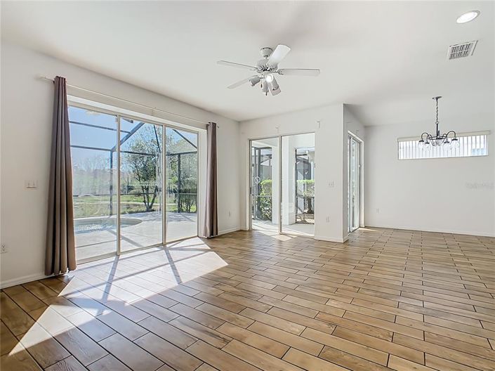 Image No.6-Propriété de 4 chambres à vendre à Kissimmee