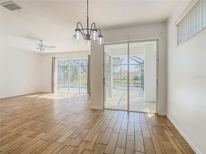 Image No.8-Propriété de 4 chambres à vendre à Kissimmee