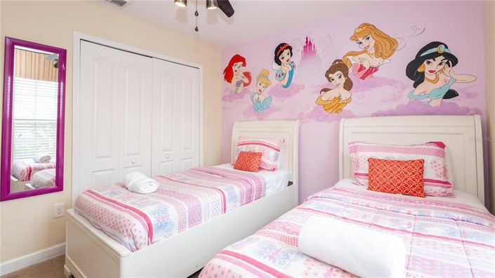 Image No.23-6 Bed Property for sale