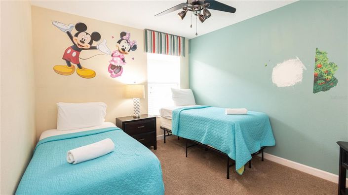 Image No.37-6 Bed Property for sale