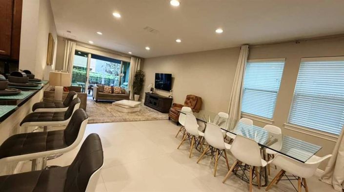 Image No.5-Propriété de 6 chambres à vendre à Kissimmee