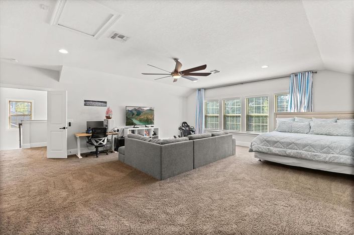 Image No.24-5 Bed Property for sale