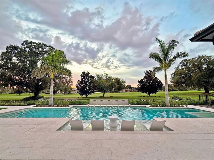 Image No.3-5 Bed Property for sale