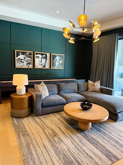 Image No.9-5 Bed Property for sale