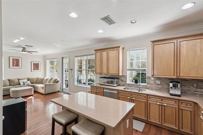 Image No.16-4 Bed Property for sale