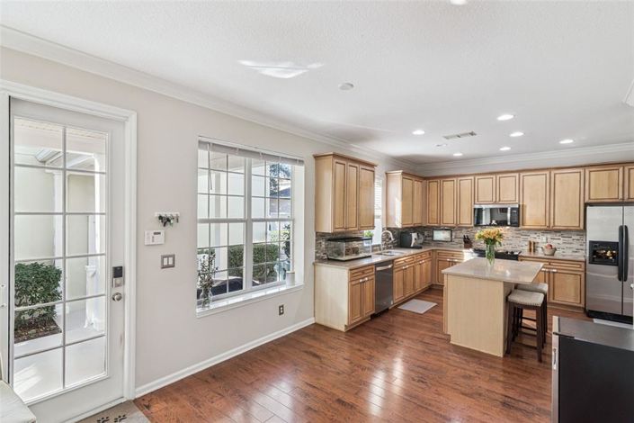 Image No.19-4 Bed Property for sale