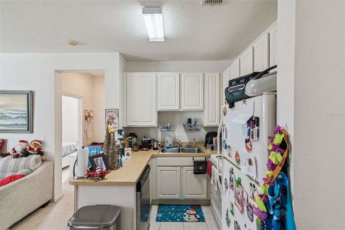 Image No.35-4 Bed Property for sale