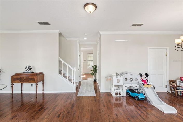 Image No.5-4 Bed Property for sale