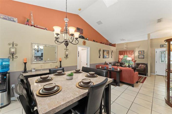 Image No.9-Propriété de 3 chambres à vendre à Kissimmee