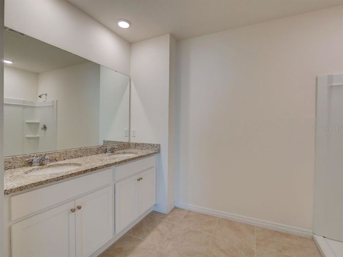 Image No.22-Propriété de 5 chambres à vendre à Davenport