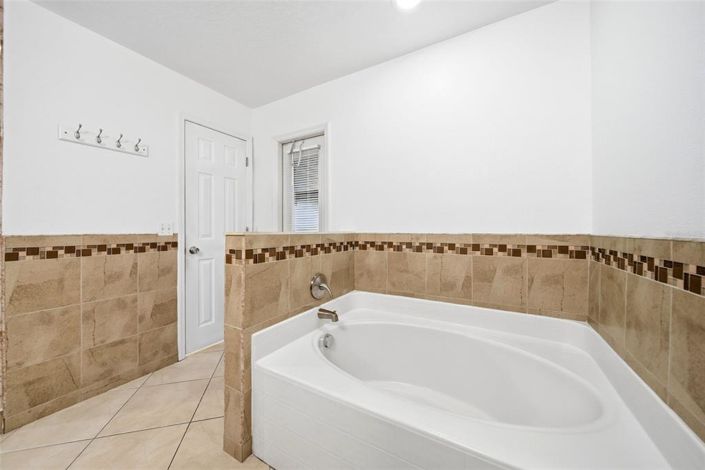 Image No.10-Propriété de 4 chambres à vendre à Kissimmee