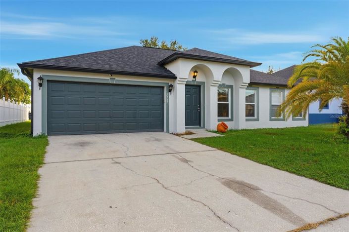 Image No.2-Propriété de 4 chambres à vendre à Kissimmee