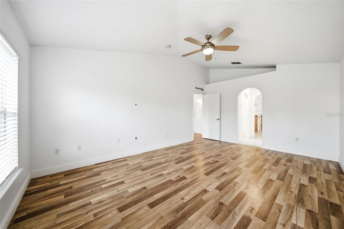 Image No.7-Propriété de 4 chambres à vendre à Kissimmee