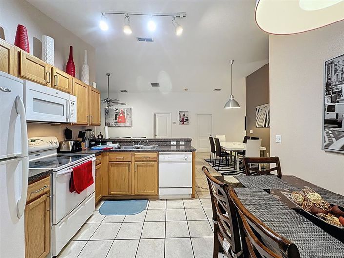 Image No.10-Propriété de 5 chambres à vendre à Davenport