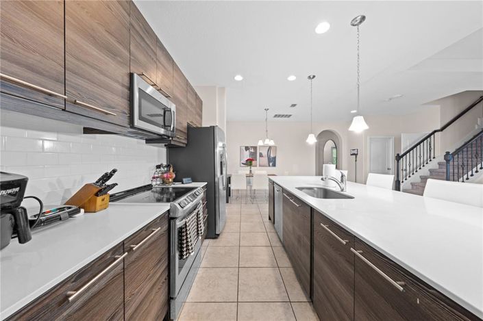 Image No.13-4 Bed Property for sale