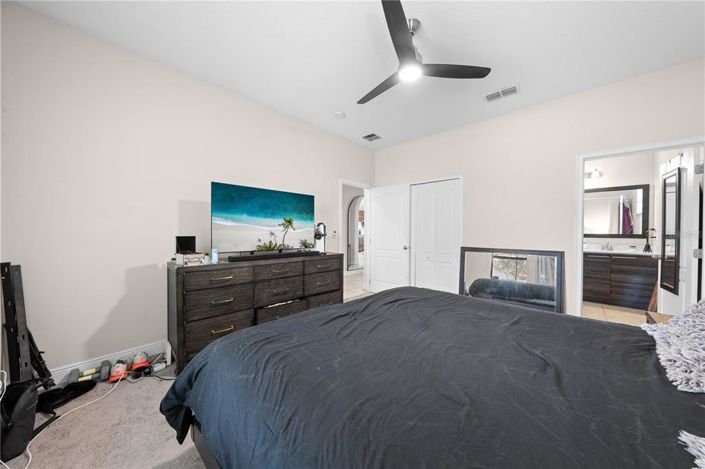 Image No.19-4 Bed Property for sale