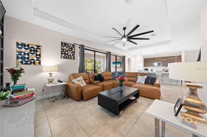 Image No.2-4 Bed Property for sale