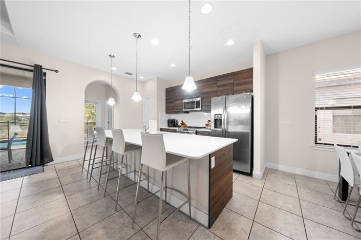 Image No.9-4 Bed Property for sale