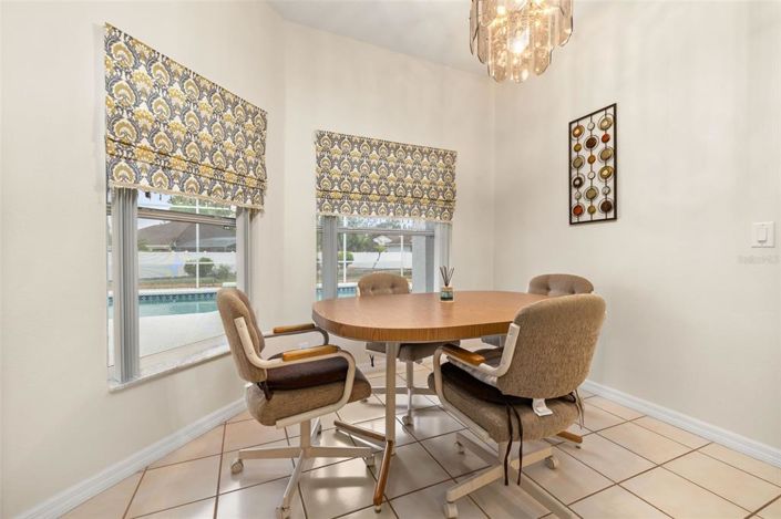 Image No.17-4 Bed Property for sale