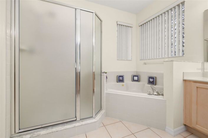 Image No.23-4 Bed Property for sale