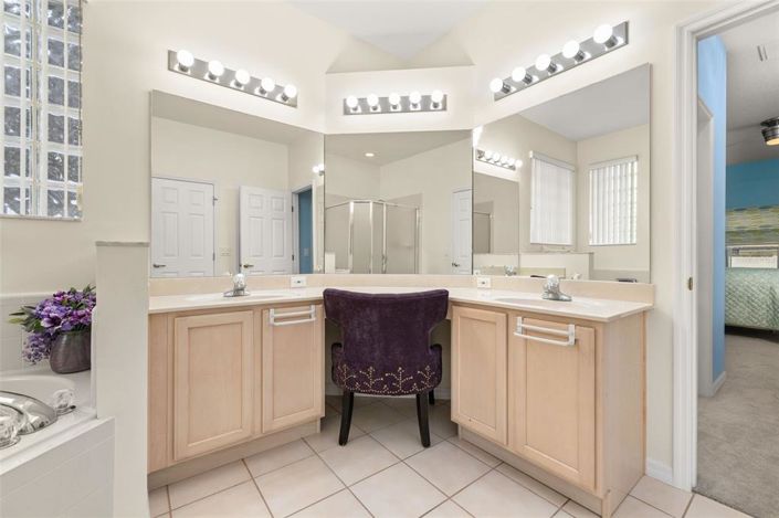 Image No.33-4 Bed Property for sale