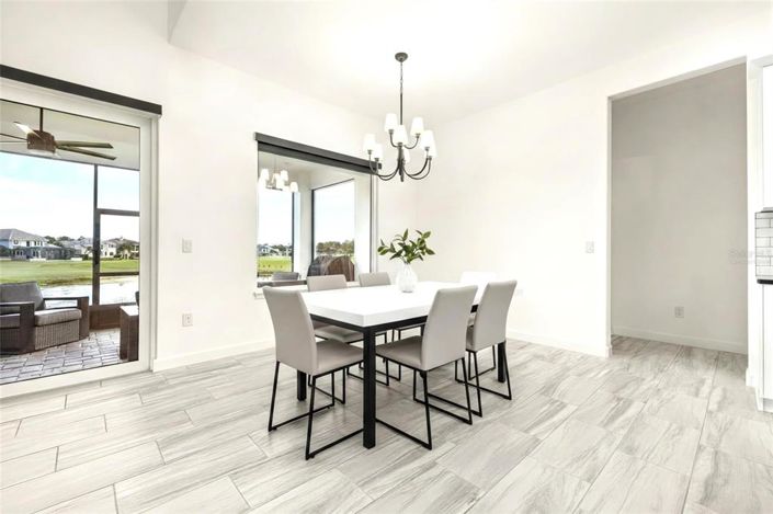 Image No.10-4 Bed Property for sale