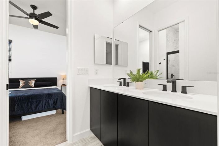 Image No.22-4 Bed Property for sale