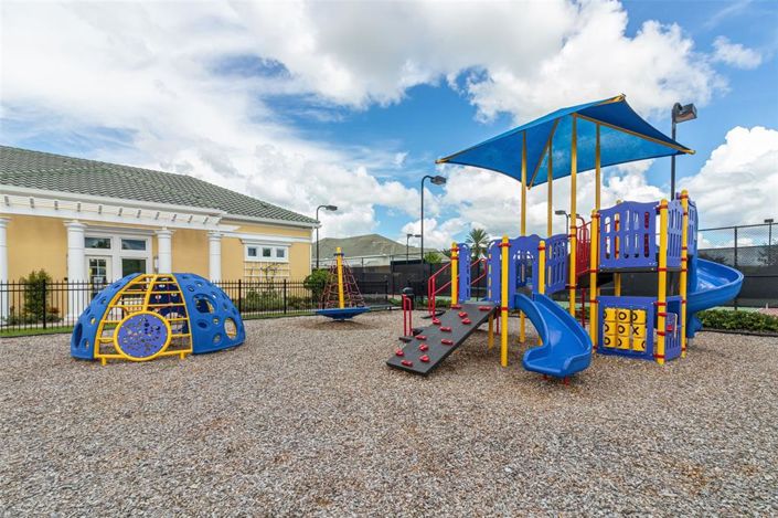 Image No.48-4 Bed Property for sale